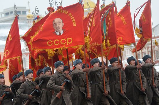 March commemorating 75th anniversary of 1941 military parade on Red Square