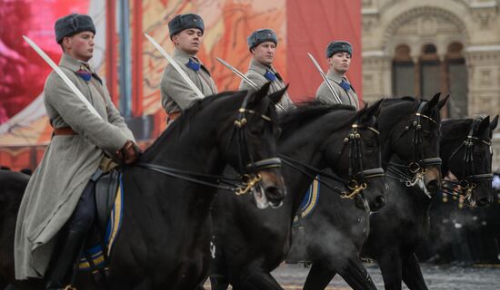 March commemorating 75th anniversary of 1941 military parade on Red Square