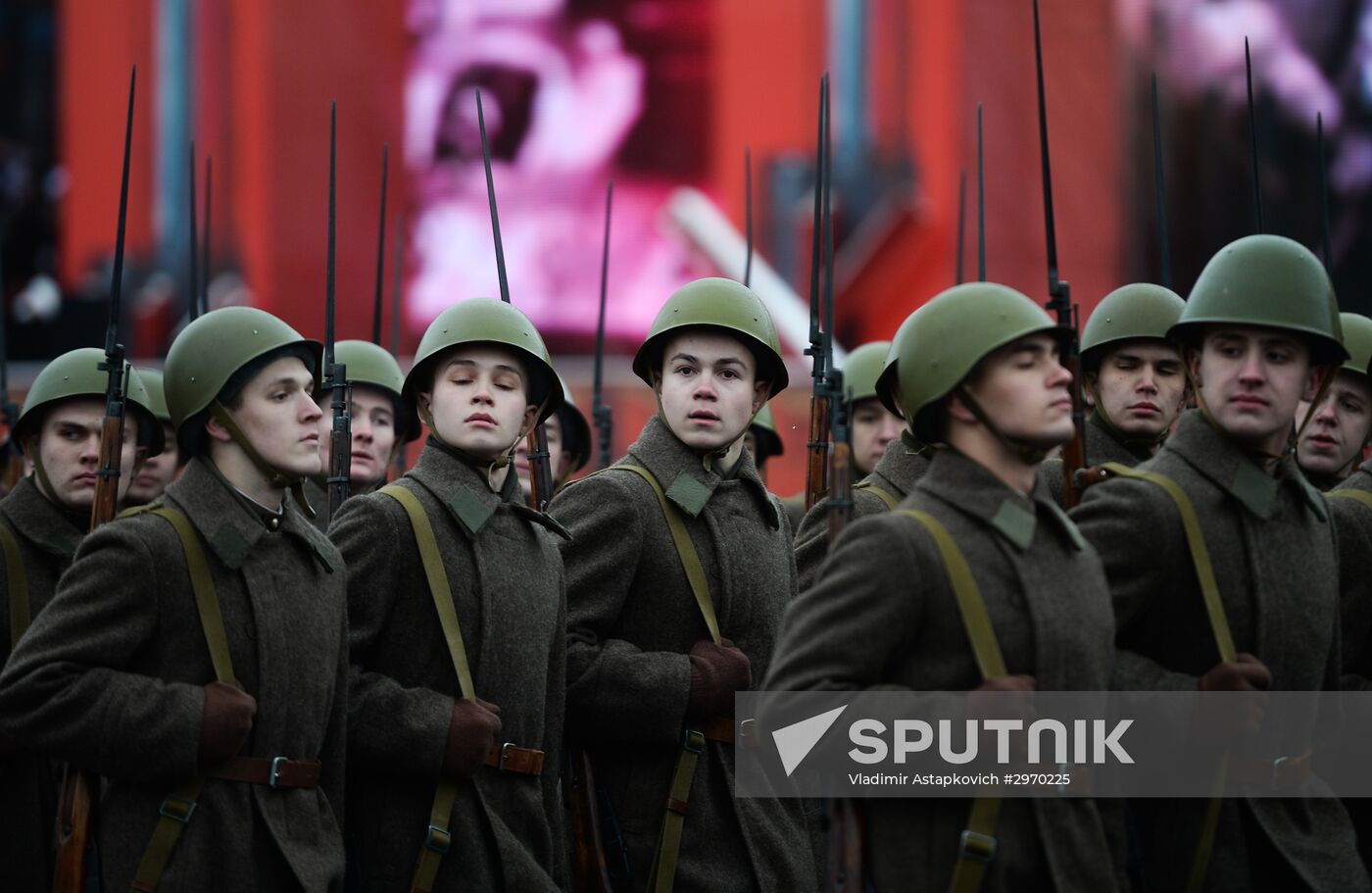 March commemorating 75th anniversary of 1941 military parade on Red Square