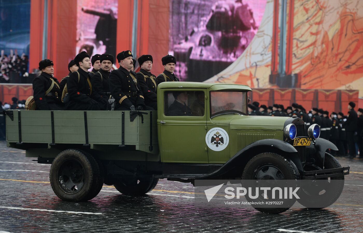 March commemorating 75th anniversary of 1941 military parade on Red Square