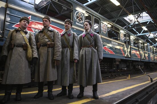 Launching Great Military Leaders themed train