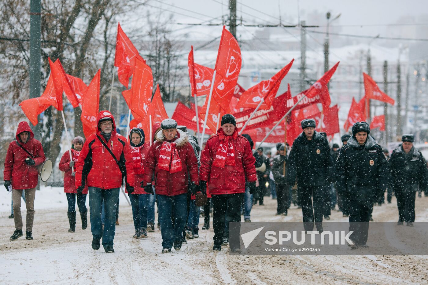 Processions marking 99th anniversary of October Revolution