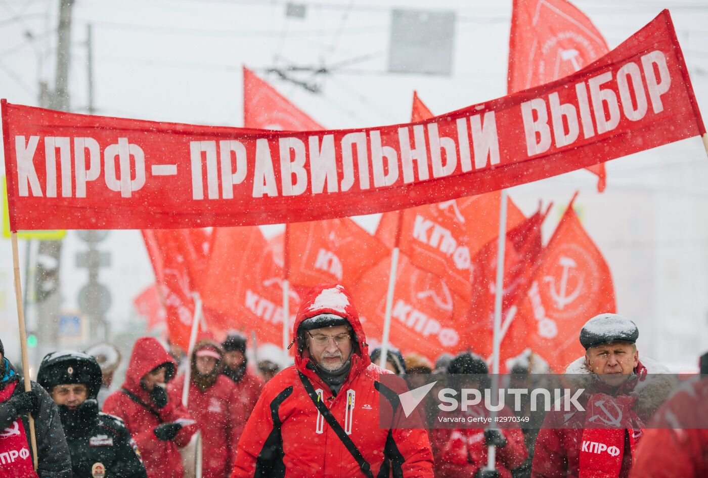 Processions marking 99th anniversary of October Revolution