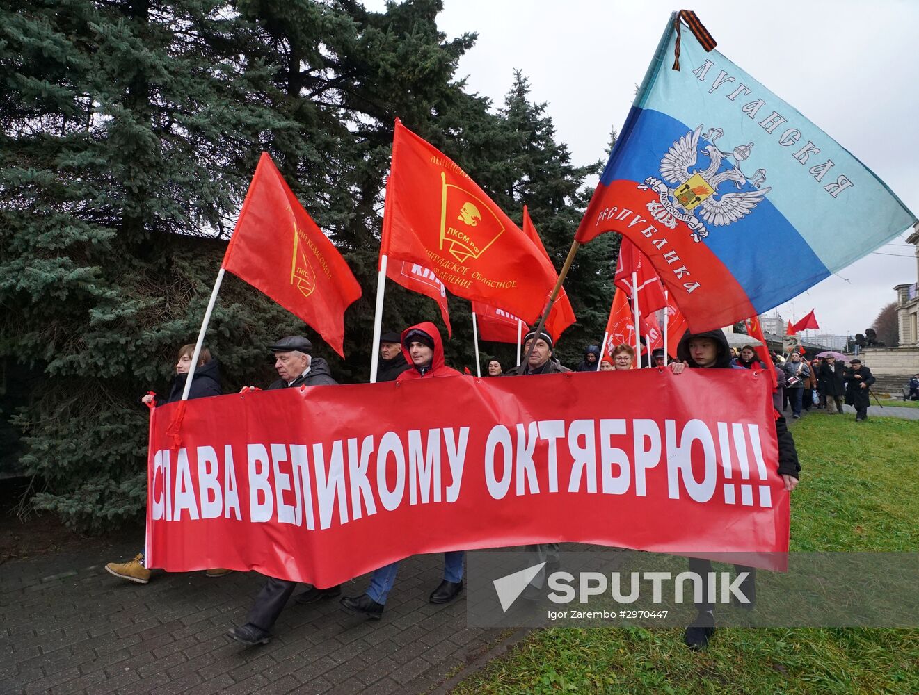 Processions marking 99th anniversary of October Revolution