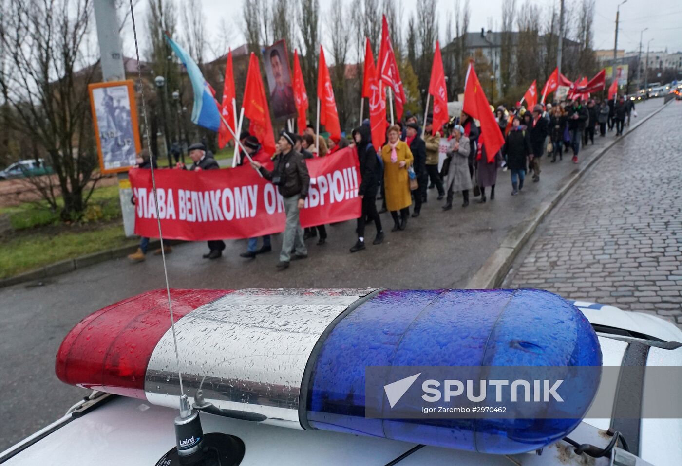 Processions marking 99th anniversary of October Revolution