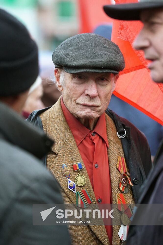 Processions marking 99th anniversary of October Revolution