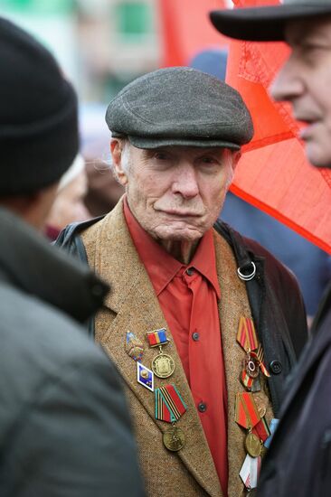 Processions marking 99th anniversary of October Revolution