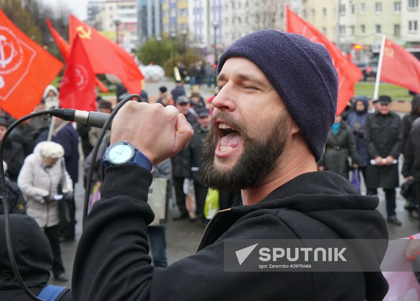 Processions marking 99th anniversary of October Revolution