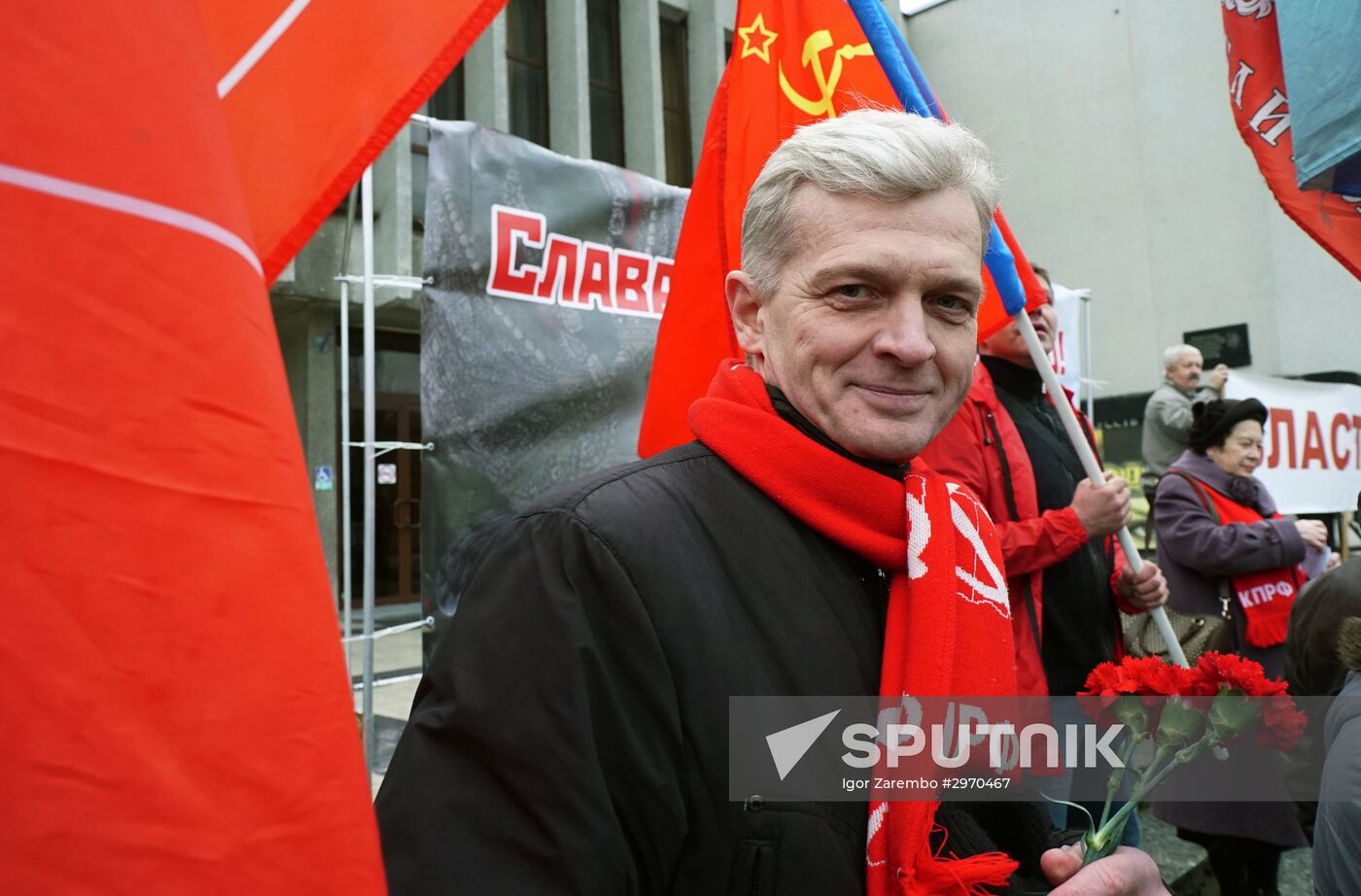 Processions marking 99th anniversary of October Revolution