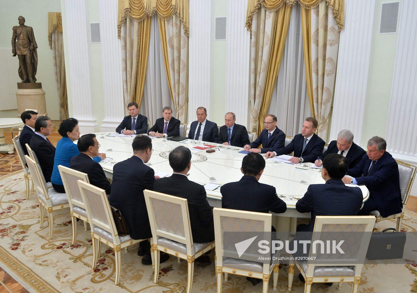 Russian President Vladimir Putin meets with Premier of Chinese State Council Li Keqiang
