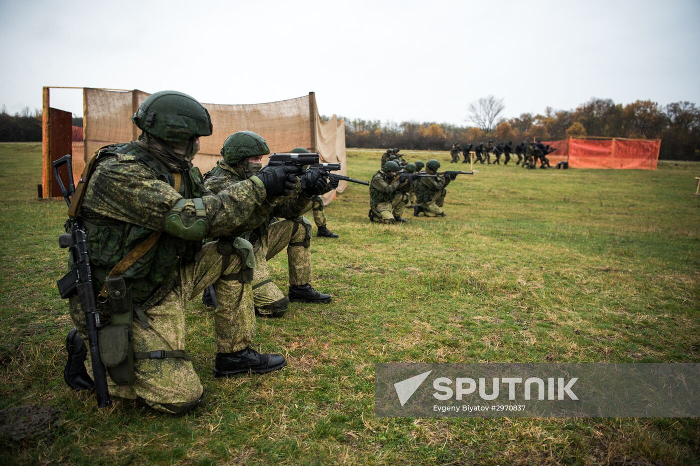 Drill of Russian, Belarusian and Serbian airborne forces "Slavic Fraternity-2016"