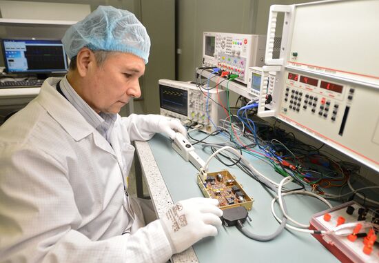 Synertek Russian-French joint venture on space technology