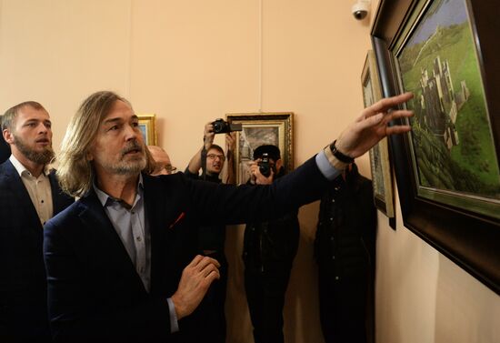 Nikas Safonov's exhibition in Gropzny's National Museum