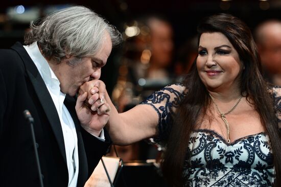 World opera stars gala concert marks Galina Vishnevskaya's 90th birthday