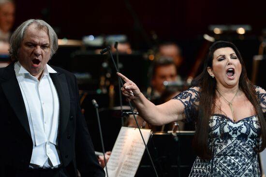 World opera stars gala concert marks Galina Vishnevskaya's 90th birthday