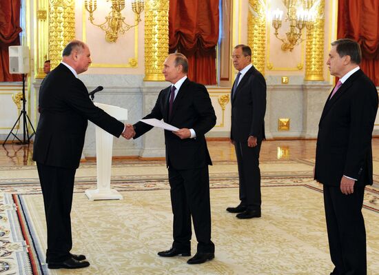President Vladimir Putin receives credentials from 19 foreign ambassadors