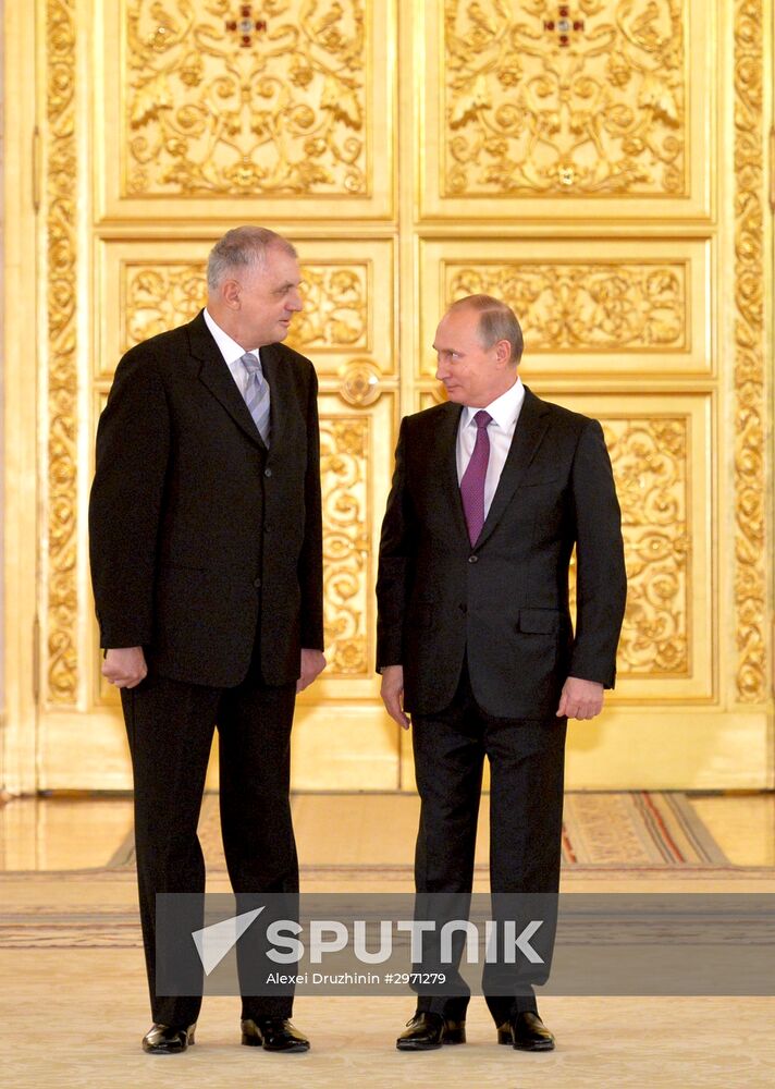 President Vladimir Putin receives credentials from 19 foreign ambassadors