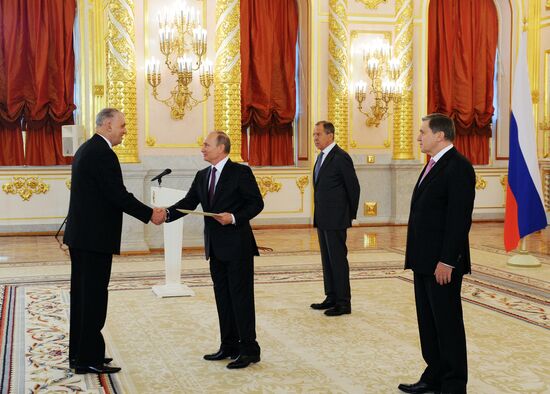 President Vladimir Putin receives credentials from 19 foreign ambassadors