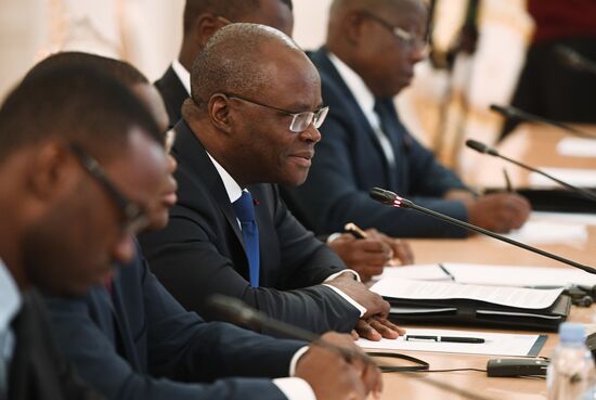 Russian Foreign Minister Sergei Lavrov meets with Foreign Minister of Benin Aurelien Agbenonci