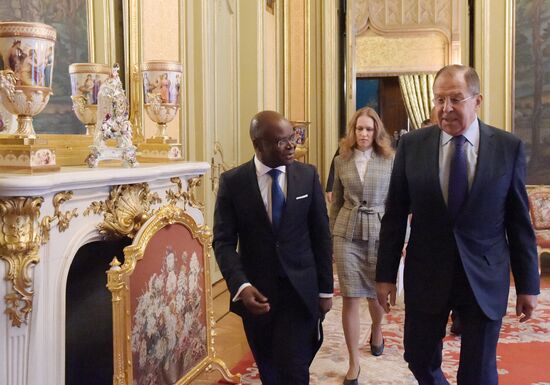 Russian Foreign Minister Sergei Lavrov meets with Foreign Minister of Benin Aurelien Agbenonci