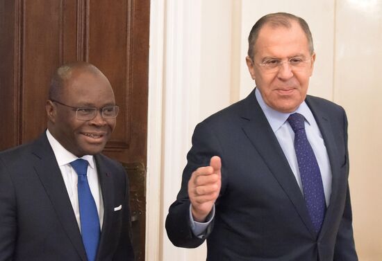 Russian Foreign Minister Sergei Lavrov meets with Foreign Minister of Benin Aurelien Agbenonci