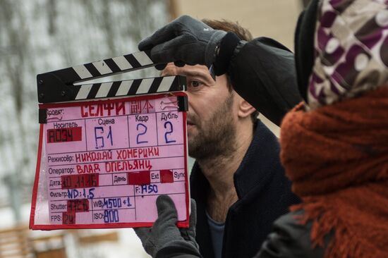 On the set of the film "Selfie"