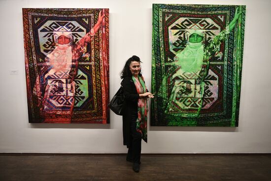 Stas Namin's exhibtion "Unreservedly"