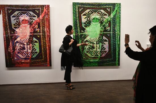 Stas Namin's exhibtion "Unreservedly"