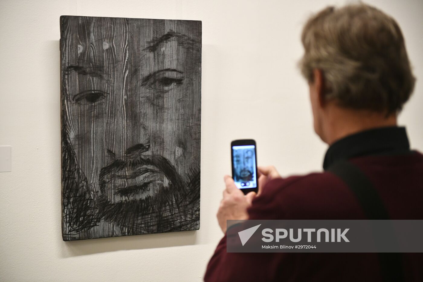 Stas Namin's exhibtion "Unreservedly"