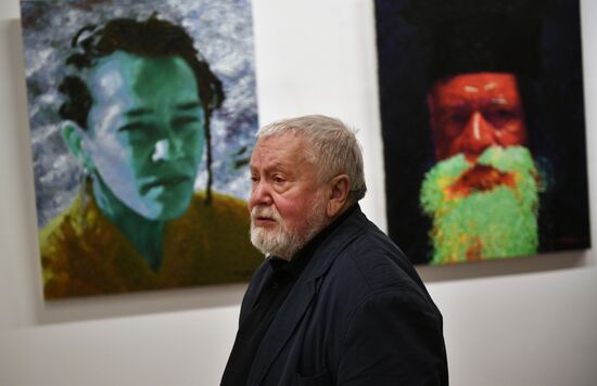 Stas Namin's exhibtion "Unreservedly"