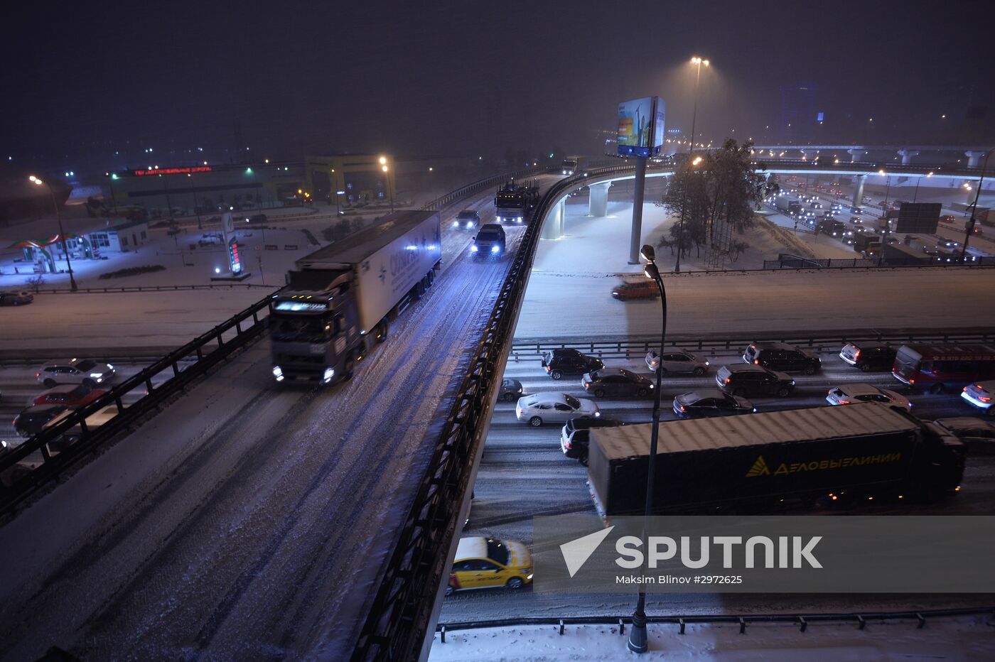 Car traffic in Moscow