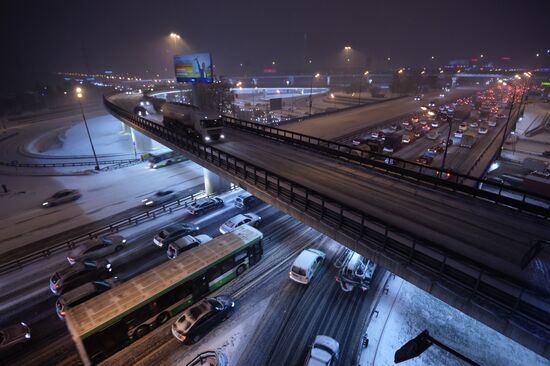 Car traffic in Moscow