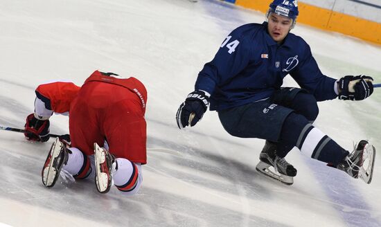 Kontinental Hockey League. Dynamo Moscow vs. CSKA