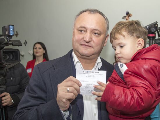 Second round of presidential election in Moldova