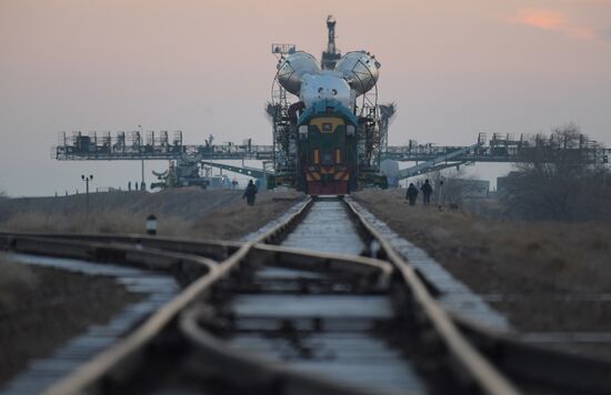 Soyuz FG carrier rocket with Soyuz MS-03 manned spacecraft moved to launch pad