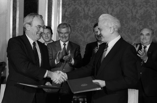 Australian Prime Minister Robert James Lee Hawke's visit to USSR
