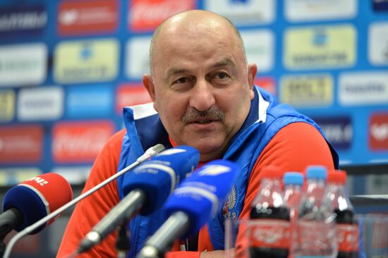Russian national football team holds training session