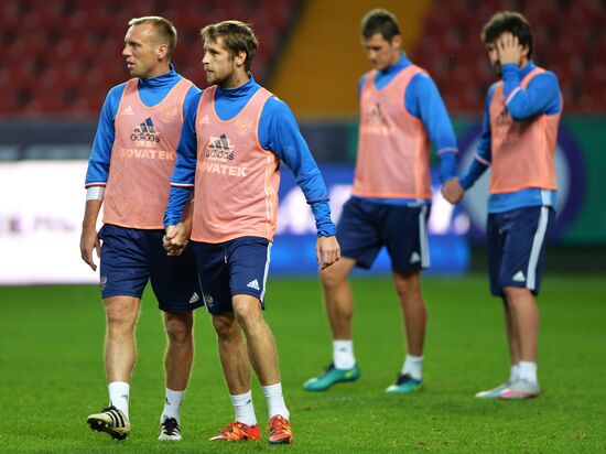 Russian national football team holds training session