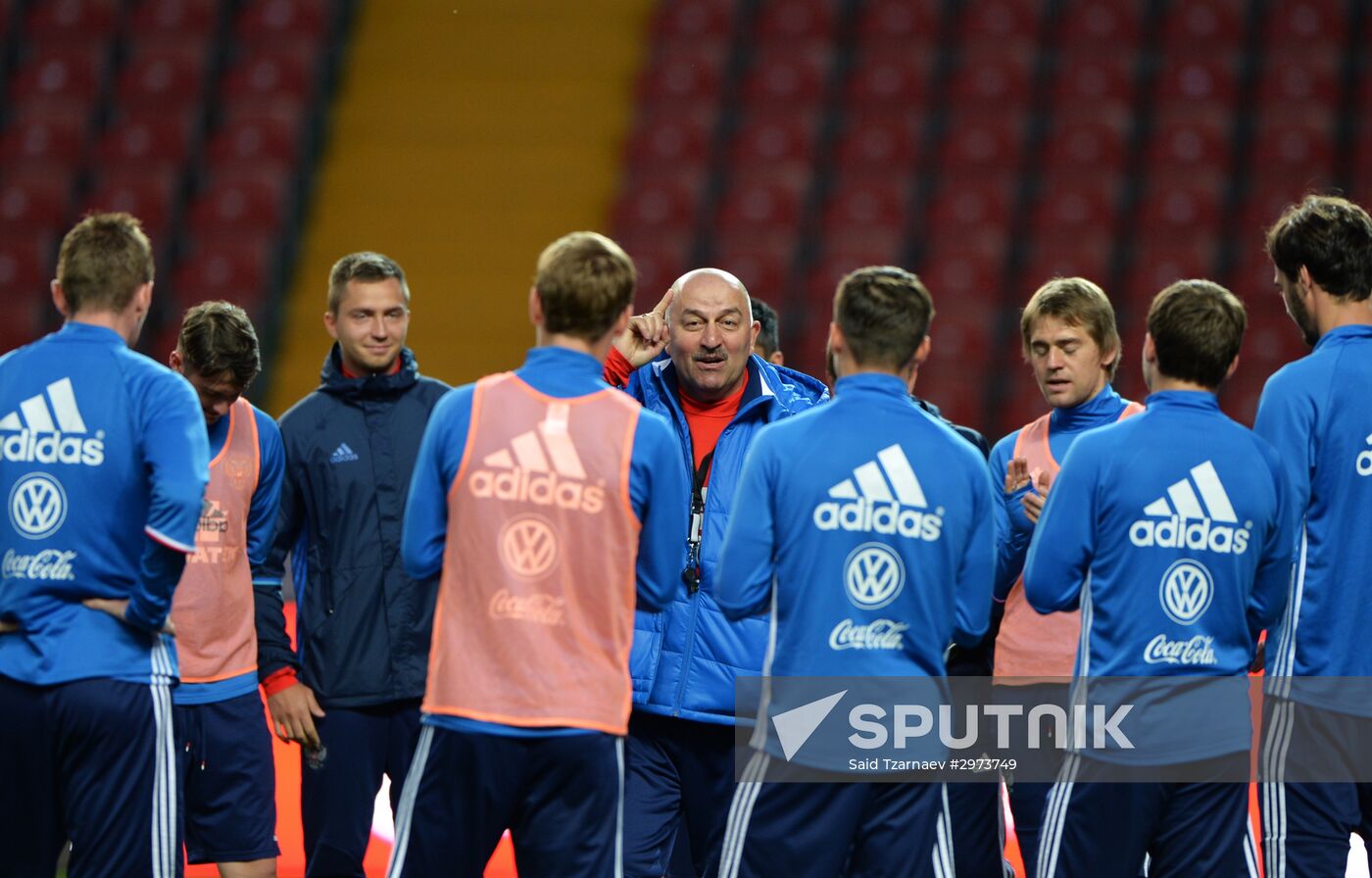 Russian national football team holds training session