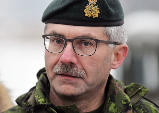 Commander of Canadian Army Paul Wynnyk inspects Ukrainian military units