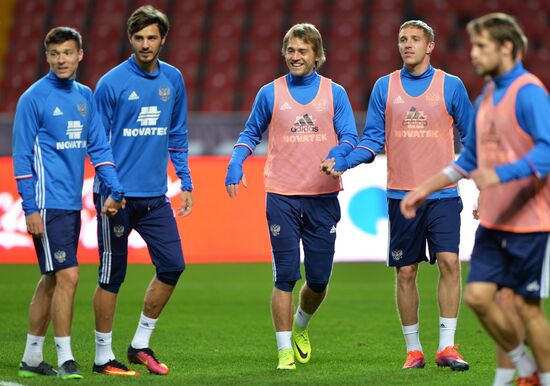 Russian national football team holds training session