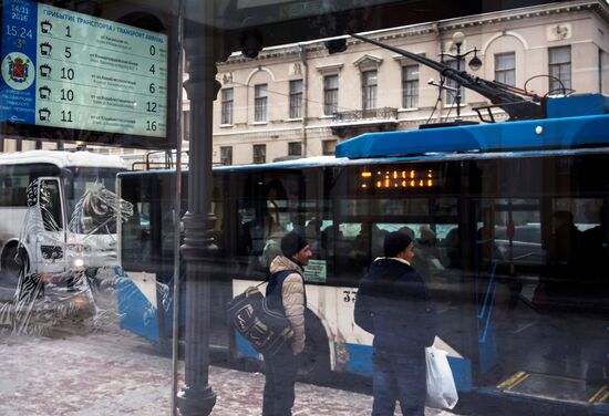 First smart public transport stop in St. Petersburg