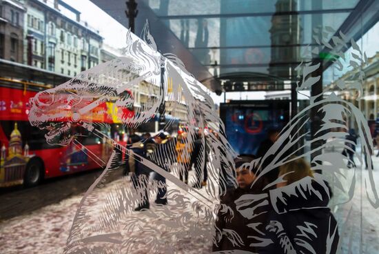 First smart public transport stop in St. Petersburg