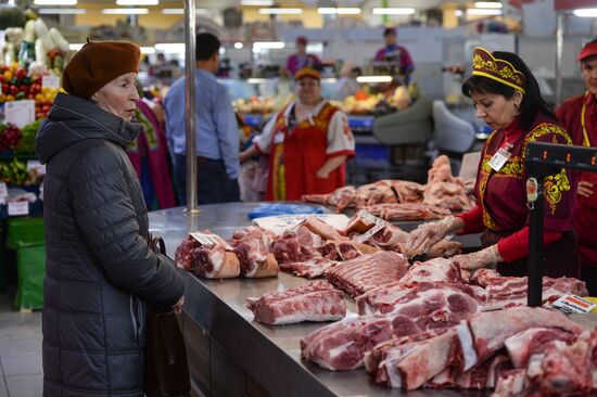 The central marketplace in Novosibirsk