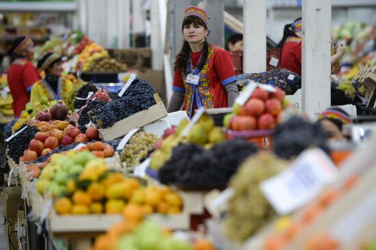The central marketplace in Novosibirsk