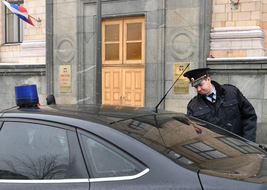 Situation near Russian Investigative Committee and Ministry of Economic Development after Alexei Ulyukayev's arrest