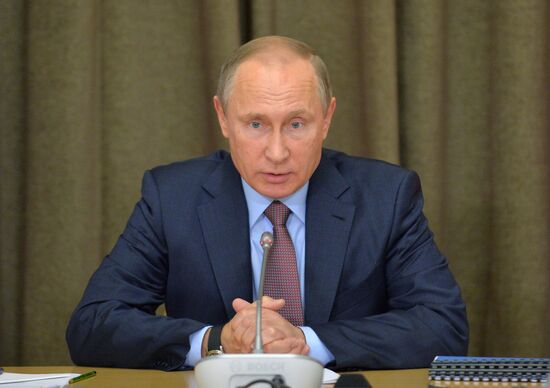 President Putin chairs meeting with Defense Ministry leadership and military-industrial complex representatives