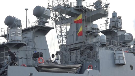 Admiral Kuznetsov aircraft carrier and Admiral Grigorovich patrol ship deployed in Syria for the first time ever