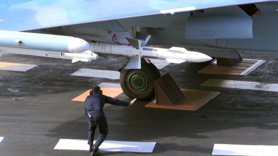 Admiral Kuznetsov aircraft carrier and Admiral Grigorovich patrol ship deployed in Syria for the first time ever