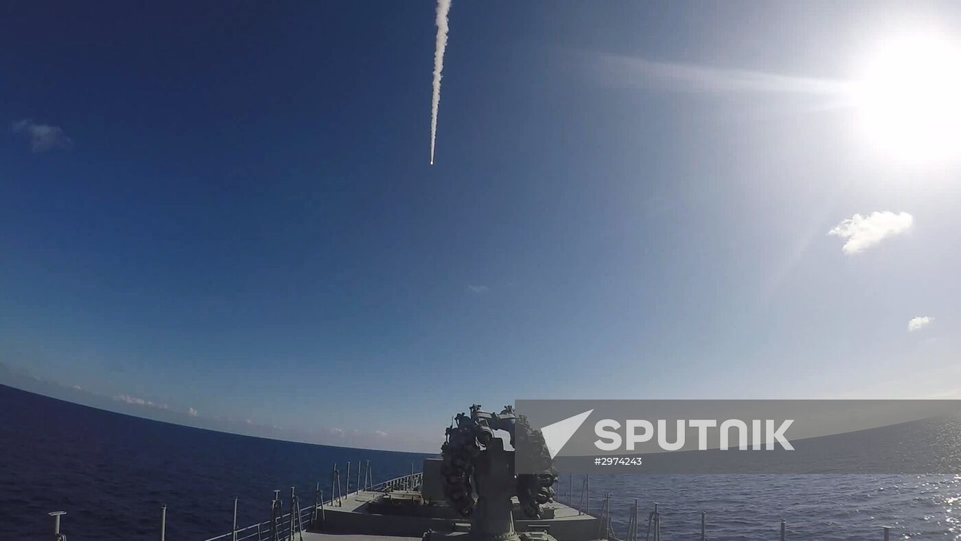 Admiral Kuznetsov aircraft carrier and Admiral Grigorovich patrol ship deployed in Syria for the first time ever